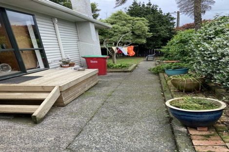 Photo of property in 122 Mahia Road, Wattle Downs, Auckland, 2103