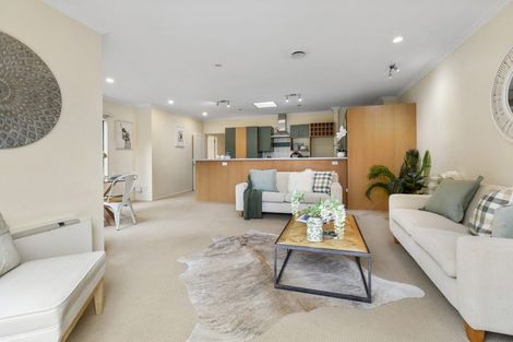 Photo of property in 20 Futuna Close, Karori, Wellington, 6012