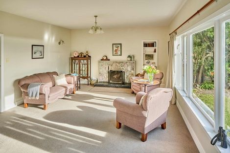 Photo of property in 1 Heketara Street, Eastbourne, Lower Hutt, 5013