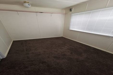 Photo of property in 416 Stokes Valley Road, Stokes Valley, Lower Hutt, 5019