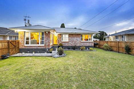 Photo of property in 142 Russell Road, Manurewa, Auckland, 2102