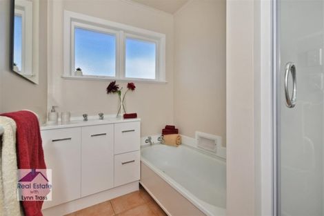 Photo of property in 96 Old Onerahi Road, Onerahi, Whangarei, 0110