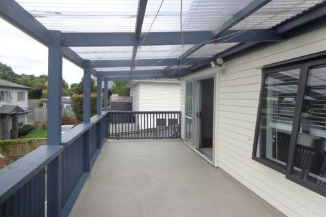 Photo of property in 81 Hobsonville Road, West Harbour, Auckland, 0618