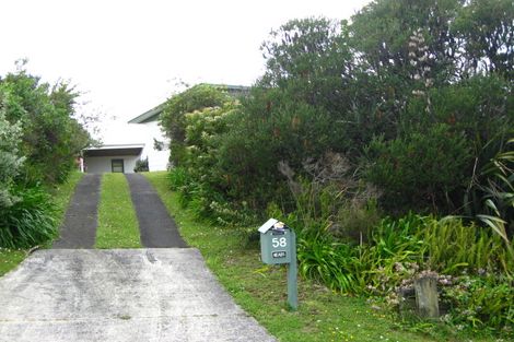 Photo of property in 58 Shakespear Road, Army Bay, Whangaparaoa, 0930
