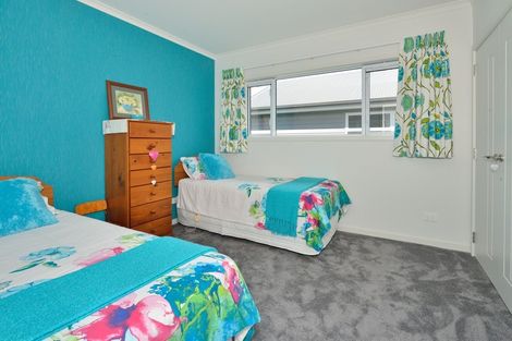 Photo of property in 24 Charteris Rise, Riverdale, Gisborne, 4010