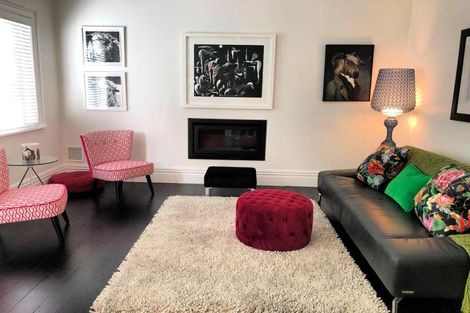 Photo of property in 15 Park Street, Thorndon, Wellington, 6011