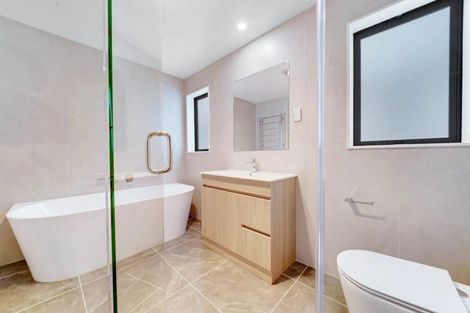 Photo of property in 2/34 Ashlynne Avenue, Papatoetoe, Auckland, 2025