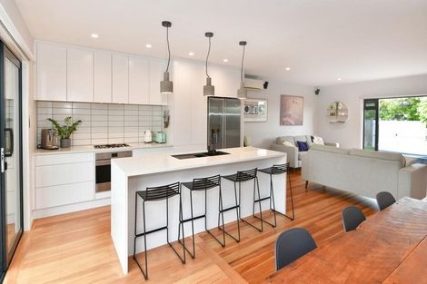 Photo of property in 1/49 Roseberry Avenue, Birkenhead, Auckland, 0626