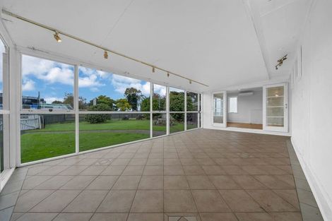 Photo of property in 178 Lincoln Road, Henderson, Auckland, 0610