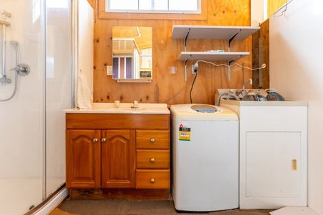 Photo of property in 1 Richardson Street, Woodville, 4920