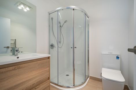 Photo of property in 1/65 College Road, Northcote, Auckland, 0627