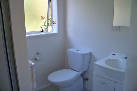 Photo of property in 98b Verran Road, Birkdale, Auckland, 0626