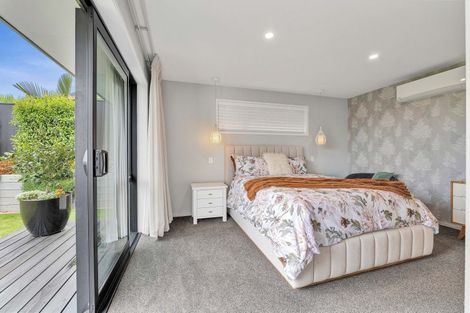 Photo of property in 397a Tukapa Street, Hurdon, New Plymouth, 4310