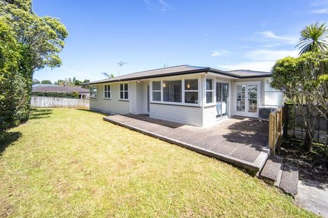 Photo of property in 20 Waione Avenue, Te Atatu Peninsula, Auckland, 0610