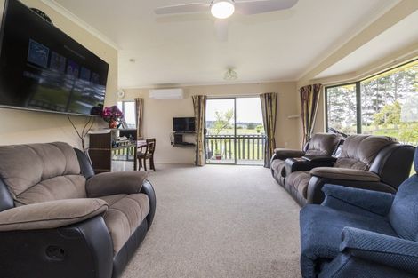 Photo of property in 73 Monteith Street, Halcombe, Feilding, 4779