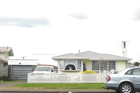 Photo of property in 109 South Road, Spotswood, New Plymouth, 4310