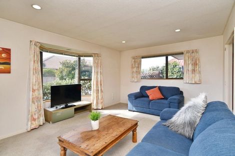 Photo of property in 2/54 Ben Nevis Drive, Broomfield, Christchurch, 8042