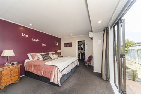 Photo of property in 3 Newland Court, Palmerston North, 4410