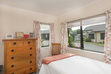 Photo of property in 4 Coulston Place, Riverdale, Gisborne, 4010