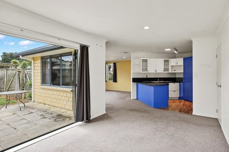 Photo of property in 17 Rochester Place, Nawton, Hamilton, 3200