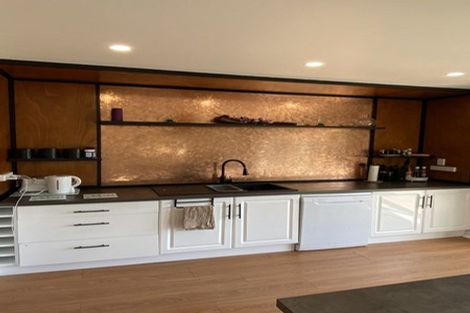 Photo of property in 14 Evans Road, Weymouth, Auckland, 2103