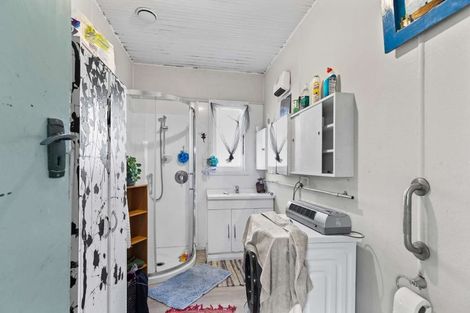 Photo of property in 8 Gurr Place, Aramoho, Whanganui, 4500