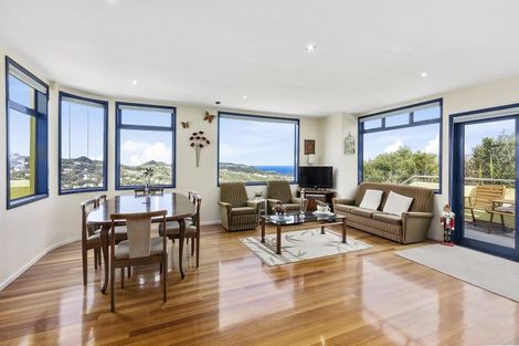 Photo of property in 10 Inverell Way, Seatoun, Wellington, 6022