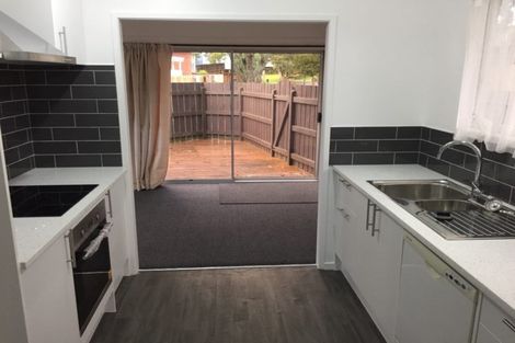 Photo of property in 38 Neal Avenue, Glenfield, Auckland, 0629