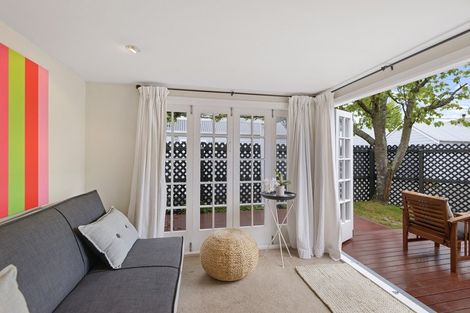 Photo of property in 147a Holly Road, St Albans, Christchurch, 8014