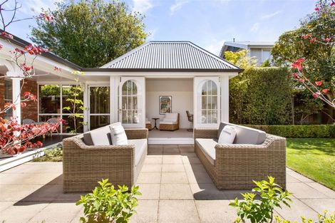 Photo of property in 40 Weka Street, Fendalton, Christchurch, 8041