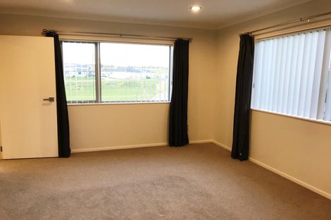 Photo of property in 17 Kilbryde Crescent, Pokeno, 2402