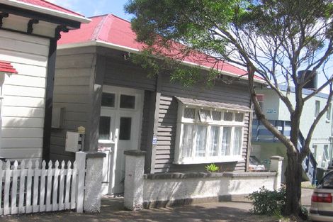 Photo of property in 20 Scarborough Terrace, Mount Victoria, Wellington, 6011