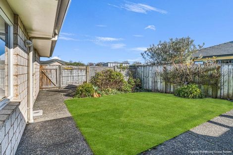 Photo of property in 18 Gilligan Close, College Estate, Whanganui, 4500