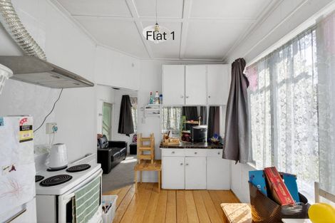 Photo of property in 80 Shakespeare Road, Bluff Hill, Napier, 4110