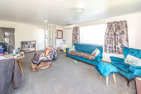 Photo of property in 93a Matai Street, Castlecliff, Whanganui, 4501