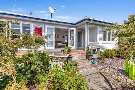 Photo of property in 6 Totara Street, Edgecumbe, 3120