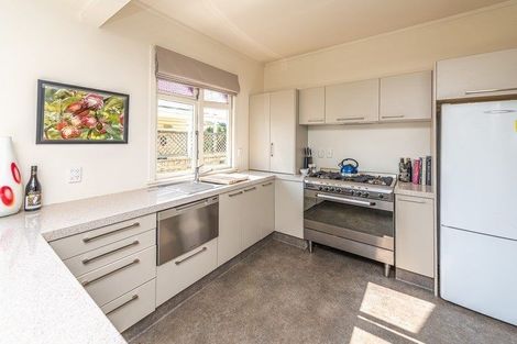 Photo of property in 19 Nikau Street, Tawhero, Whanganui, 4501