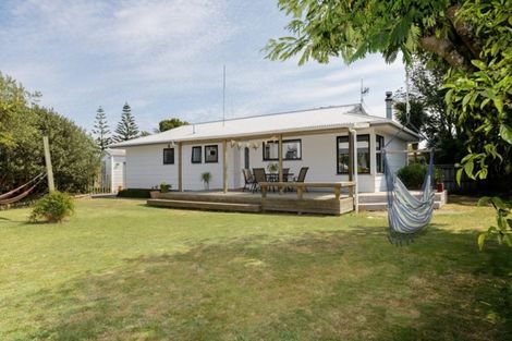 Photo of property in 90 Eversham Road, Mount Maunganui, 3116