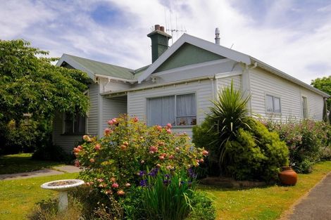 Photo of property in 30 Rhodes Street, Waimate, 7924
