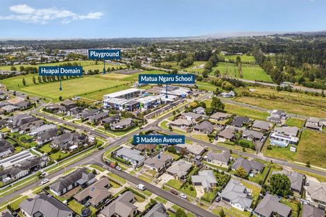 Photo of property in 3 Madden Avenue, Kumeu, 0810