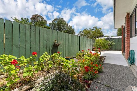 Photo of property in 8/39 Swanson Road, Henderson, Auckland, 0610