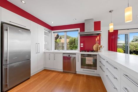 Photo of property in 19 Miro Street, Eastbourne, Lower Hutt, 5013