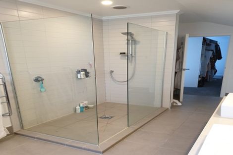 Photo of property in 10 Chesterfield Avenue, Glendowie, Auckland, 1071
