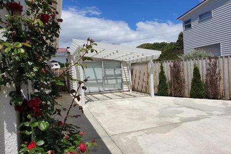 Photo of property in 41 Collins Avenue, Tawa, Wellington, 5028