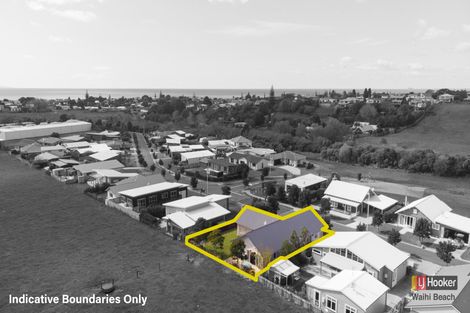 Photo of property in 42 Ocean Breeze Drive, Waihi Beach, 3611