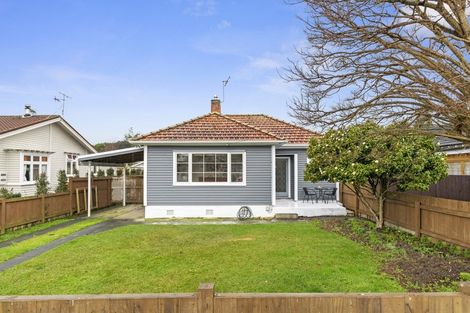 Photo of property in 6 Saint Olpherts Avenue, Hamilton East, Hamilton, 3216