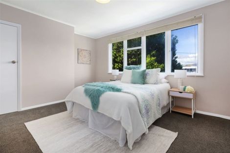 Photo of property in 2 Bedford Street, Cannons Creek, Porirua, 5024