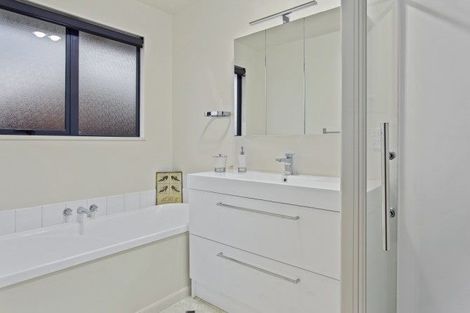 Photo of property in 27 Hawkins Place, Rangiora, 7400