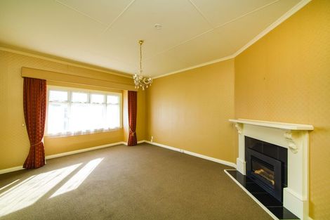 Photo of property in 402 Featherston Street, Palmerston North, 4414