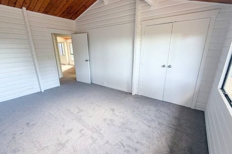 Photo of property in 8 Ngahere Views, Orewa, 0931